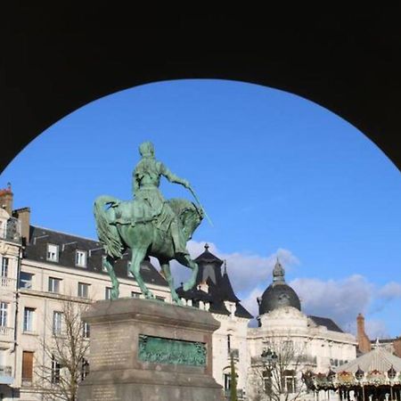 Le Scandinave, Proche Bord De Loire Orléans Dış mekan fotoğraf